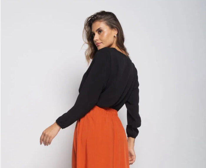 Blusa gola V manga longa Viscolinho Salvatore - Imagem 2