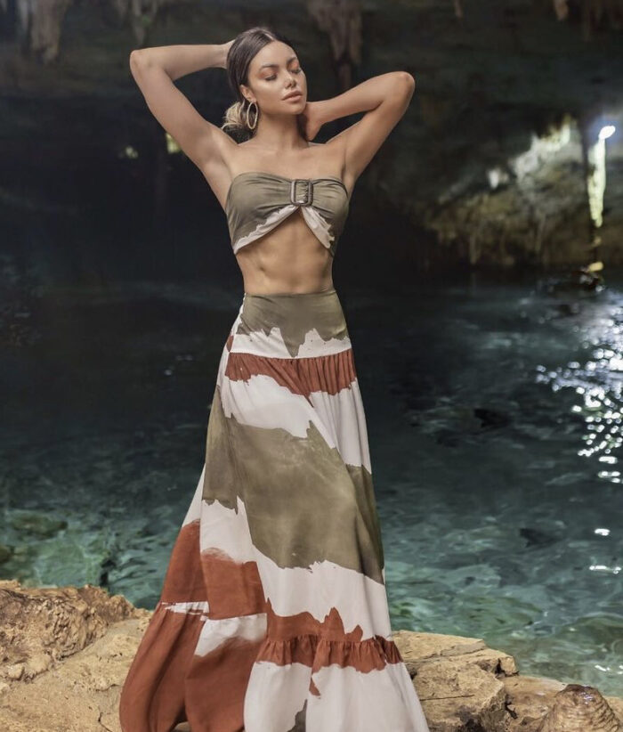 Conjunto de Top e Saia - Moda praia