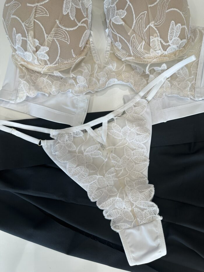 Conjunto Lingerie Luxo com Tule Bordado - Imagem 4