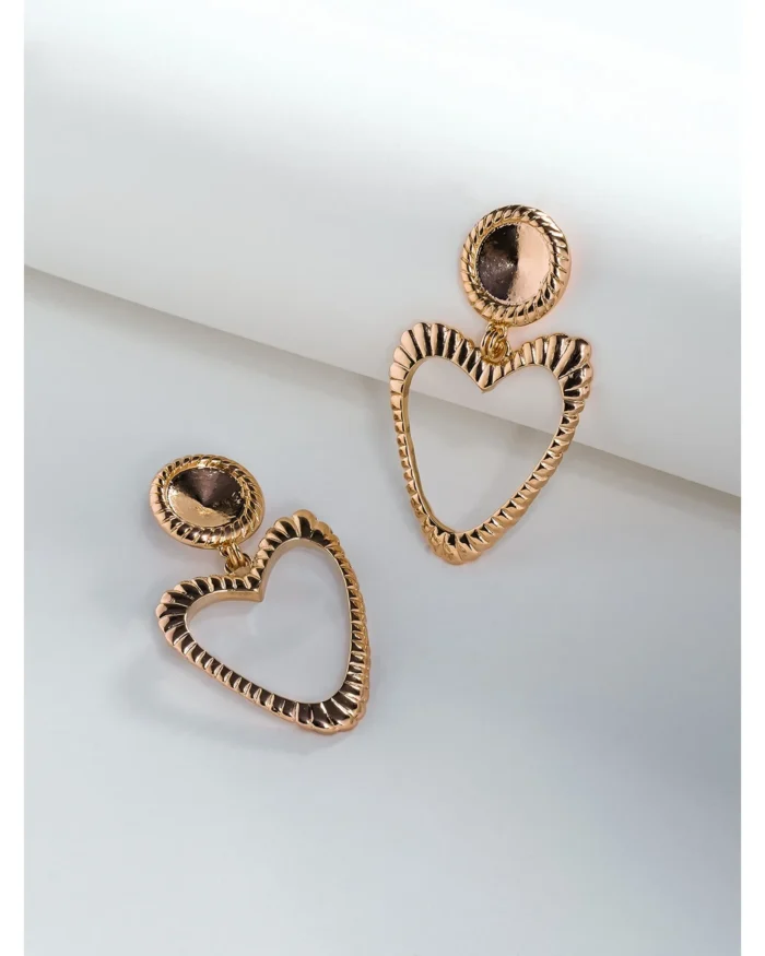 Brinco de Coração Longo folheado em ouro 18k