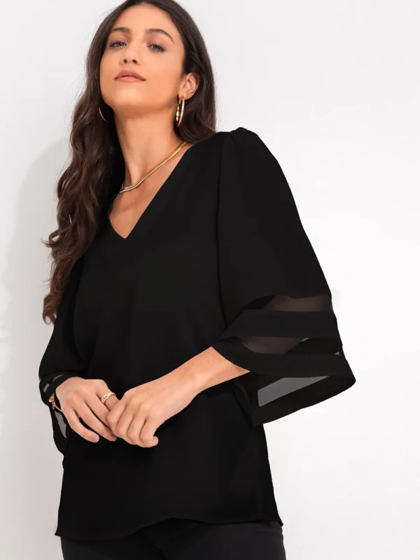 Quintess - Blusa Preta em Crepe Plano