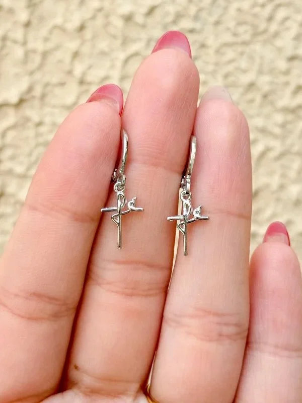 brinco argola pingente fé Prateado ( ródio branco )